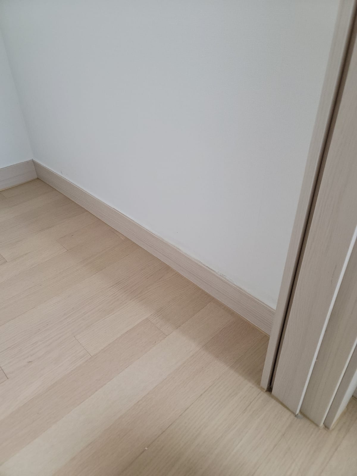 충남 서산 걸레받이수리교체 시공 후 2