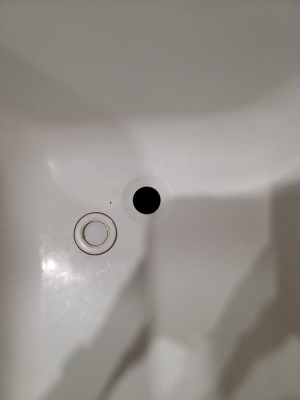 충남 천안 욕조배수구트랩교체 시공 전