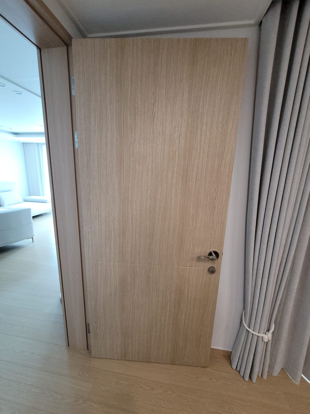 경기도 오산 문짝수리(나무문,ABS도어) 시공 후 1