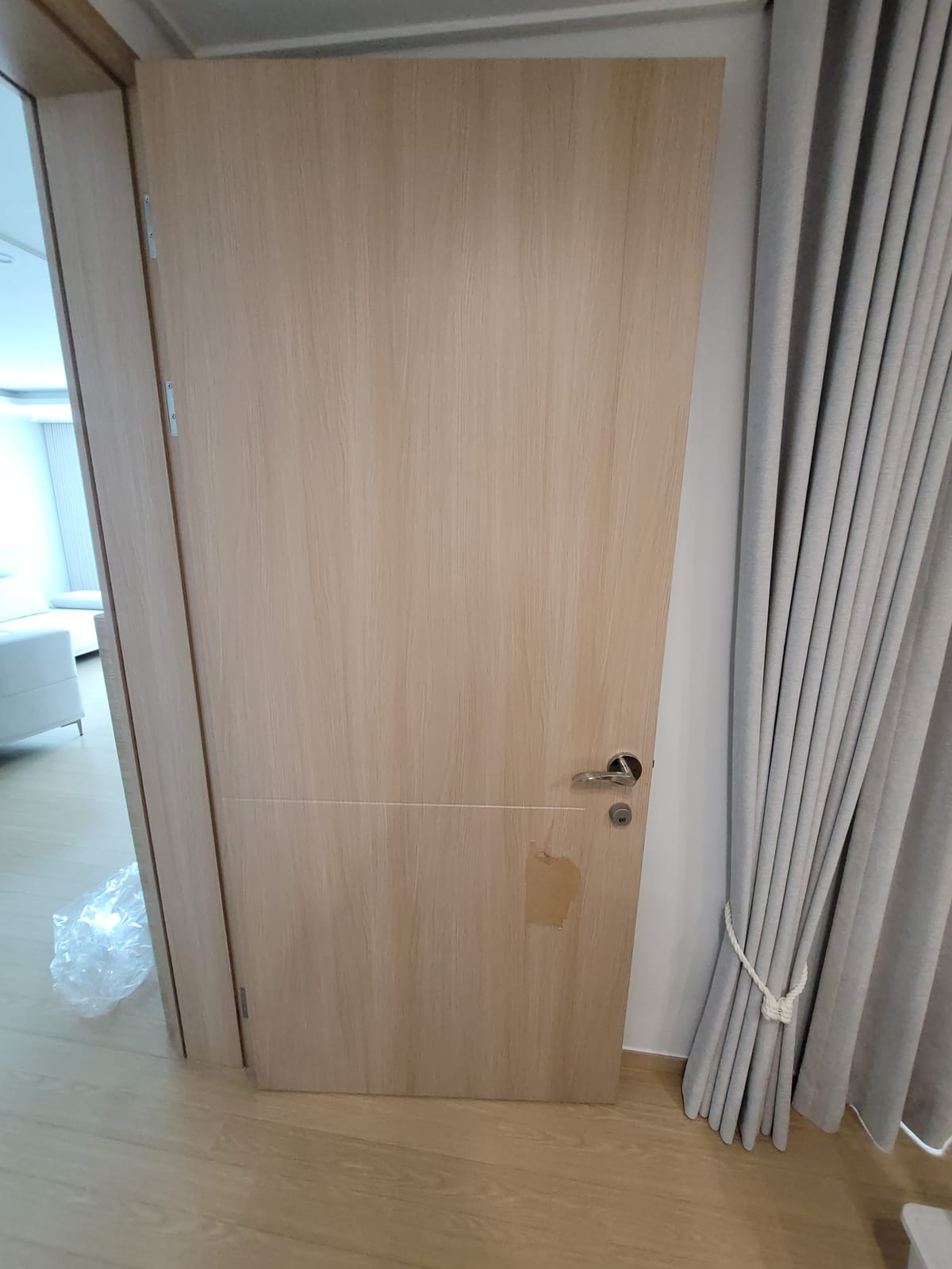 경기도 오산 문짝수리(나무문,ABS도어) 시공 전 1