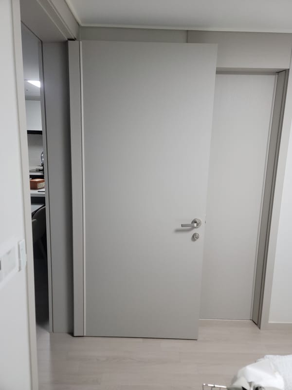 충남 아산 문짝수리(나무문,ABS도어) 시공 후