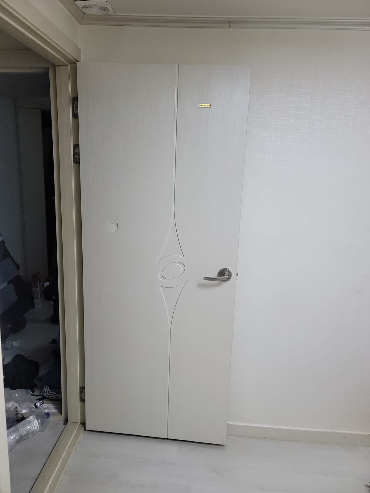 충남 천안 문짝교체 시공 전 1